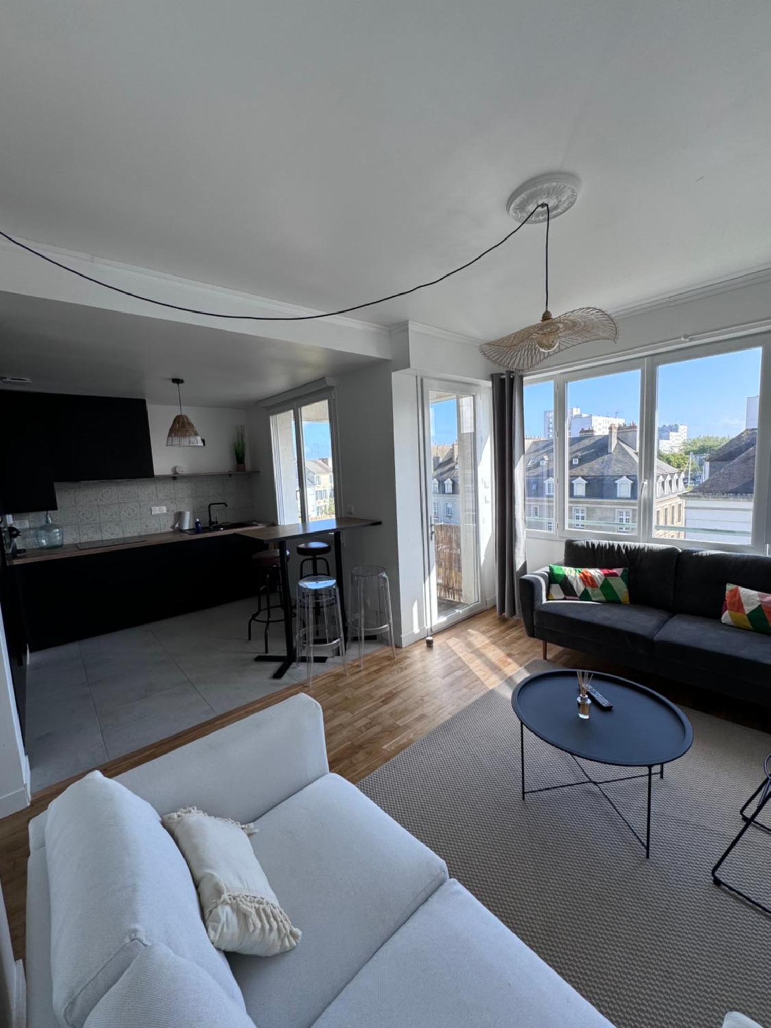 Charmant Appartement T3 Avec Balcon, Centre-Ville Лорьян Экстерьер фото